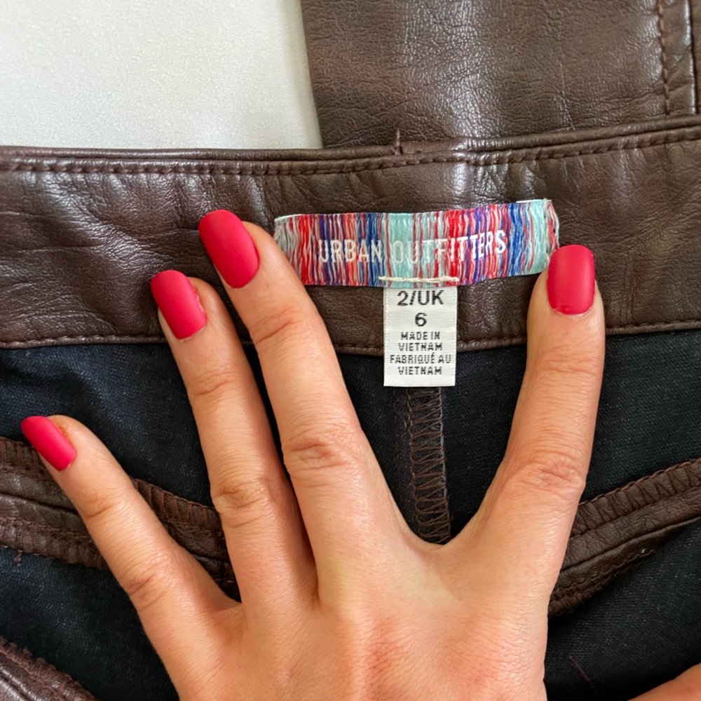 NWOT β¨ | URBAN OUTFITTERS FAUX LEATHER PANTS π - Picture 8 of 16
